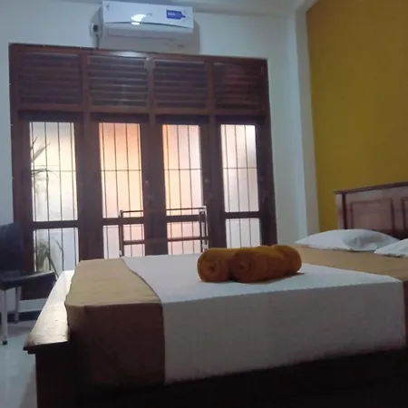 The Breeze Apartment Galle Room photo