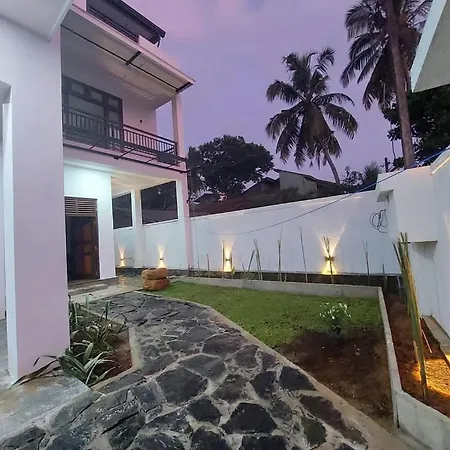 The Breeze Apartment Galle Exterior photo