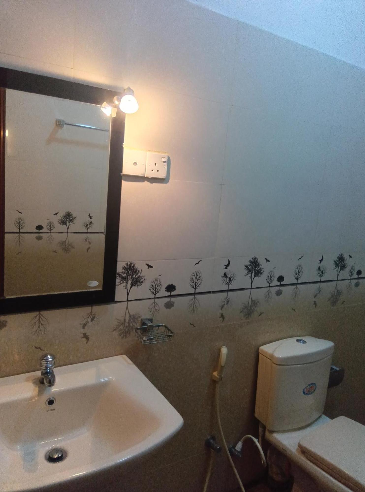 The Breeze Apartment