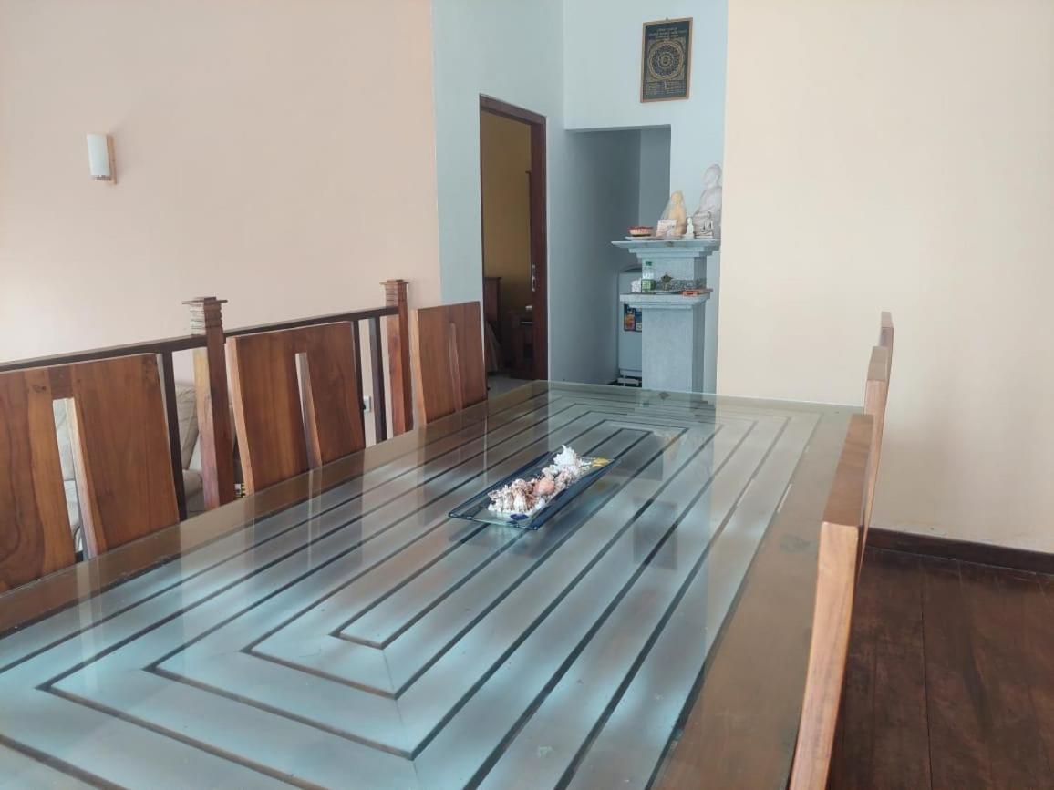 The Breeze Apartment *